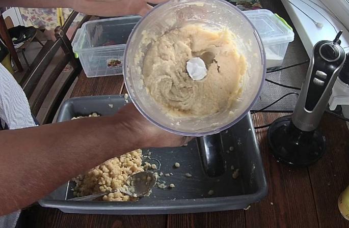 Мастырка на карася, карпа и леща: рецепты приготовления Мастырка из гороха своими руками