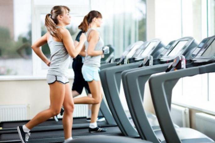 Польза беговой дорожки для похудения: как заниматься, чтобы вес уходил быстрее?